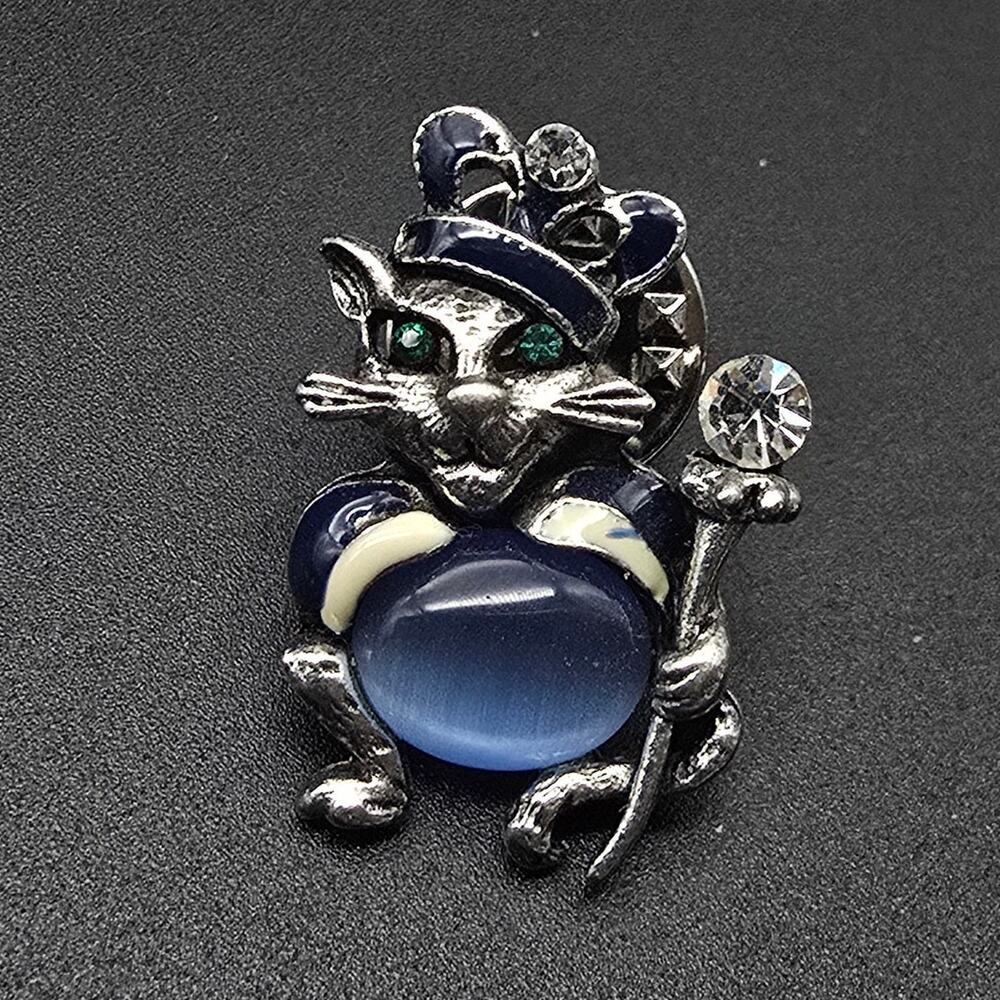 Blue Jelly Belly King Cat Pin Silver Tone Vintage 1990s Jewelry